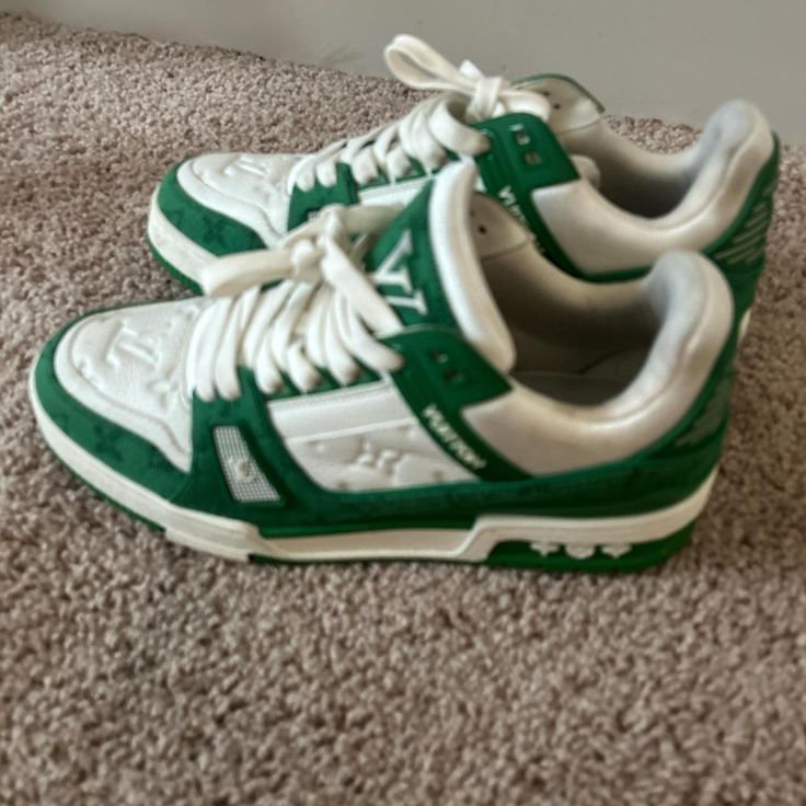 LOUIS VUITTON Trainer