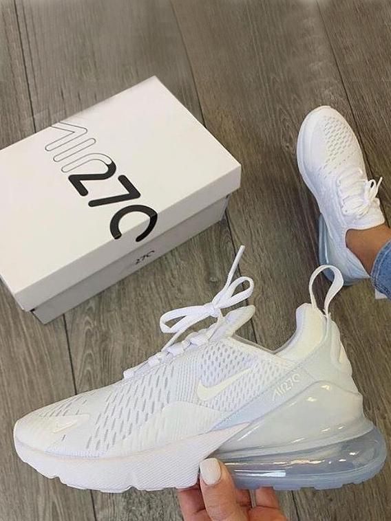 NIKE AIR 270